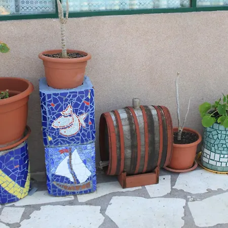 شقة Family Friendly Seaside Slatine, Ciovo - 7584
